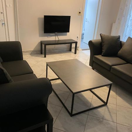 Apartment 30M From The Sea Salonicco Esterno foto