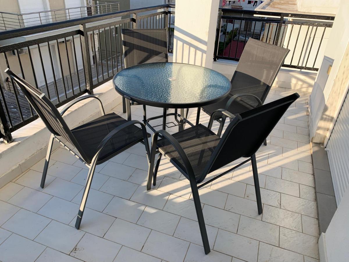 Apartment 30M From The Sea Salonicco Esterno foto